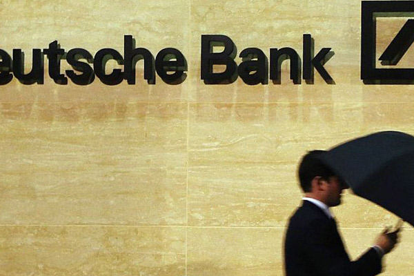 Deutsche Bank: Τα τρία σενάρια για την Ελλάδα και το ενδεχόμενο χρεοκοπίας