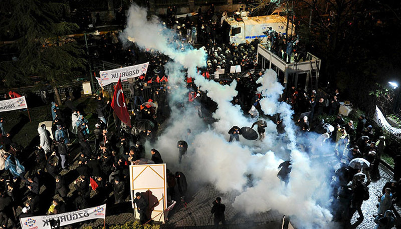 Τουρκία: Πολίτες αντιδρούν στη λογοκρισία εντύπου