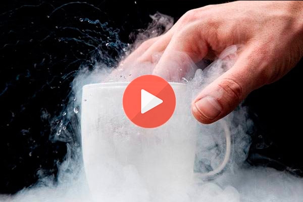 Τι θα γίνει αν βάλετε το χέρι σας σε υγρό άζωτο | Παράξενα Βίντεο
