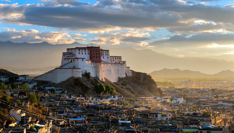 Γιατί τα αεροπλάνα αποφεύγουν να πετούν από το Θιβέτ